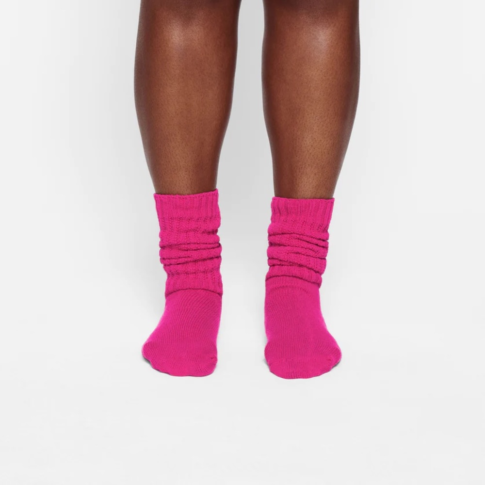 SKIMS - SLOUCH SOCK | RASPBERRY - SIZE 8+